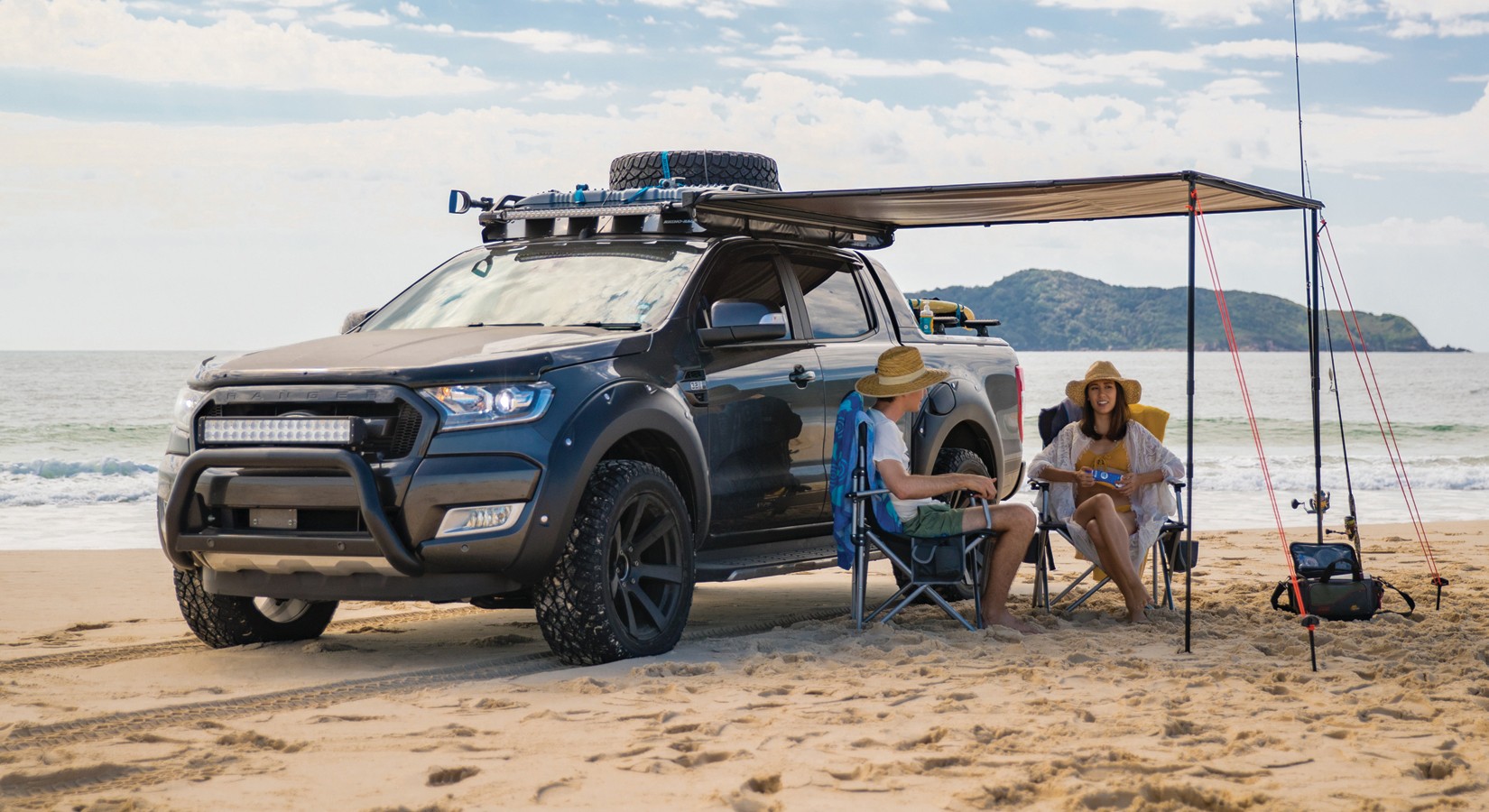 sunseekerを広げくつろいでいる人